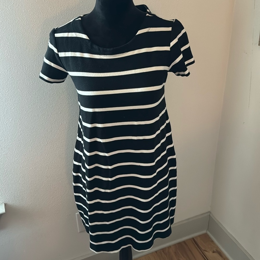 GAP black ivory stripe short sleeves shift dress Sz 4